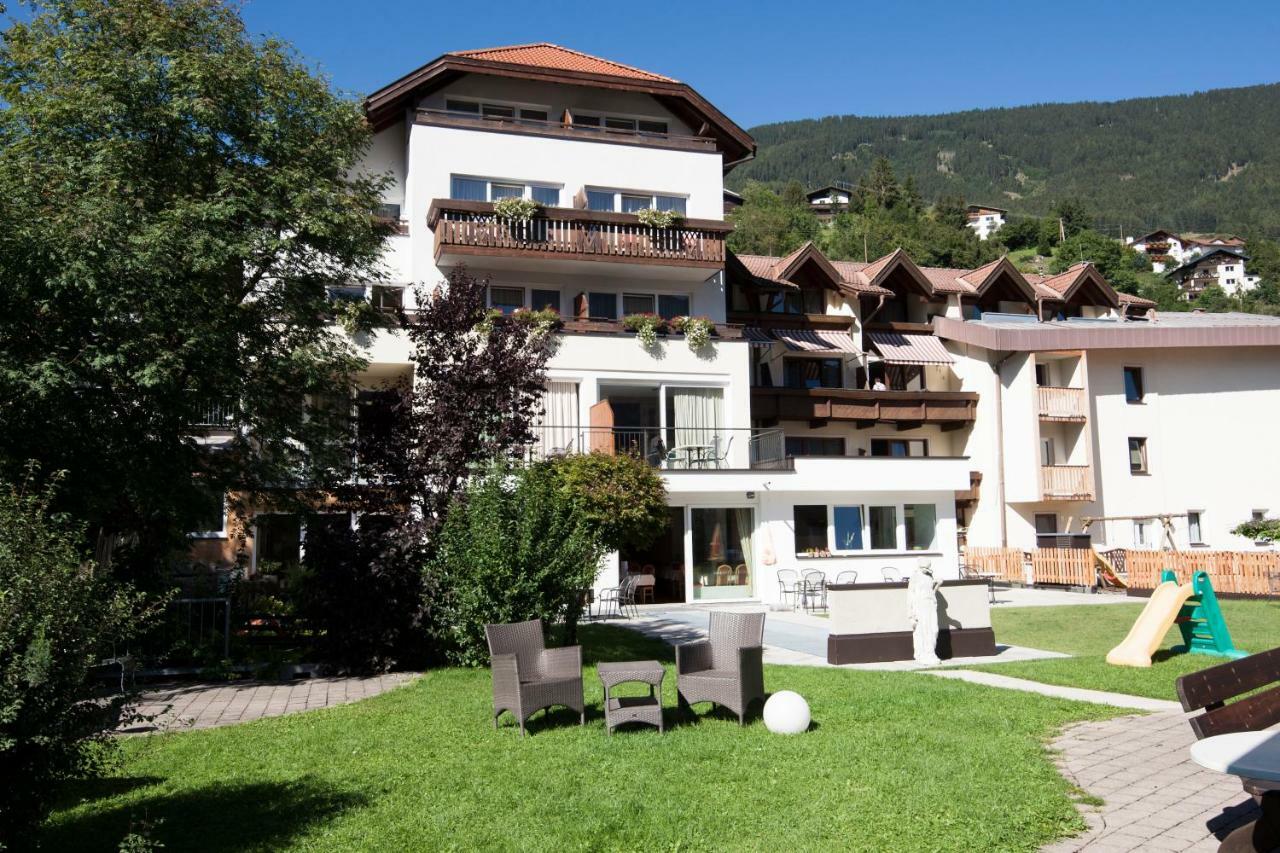 Familienhotel Alpina All Inklusive Wenns Kültér fotó
